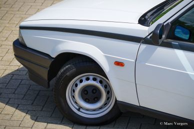 Alfa Romeo 75 1.8 IE, 1990