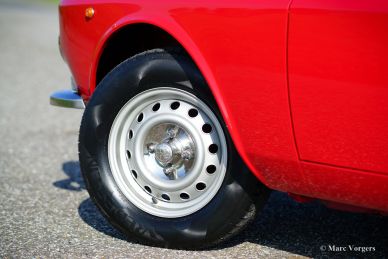 Alfa Romeo Giulia GT 1300 Junior, 1975