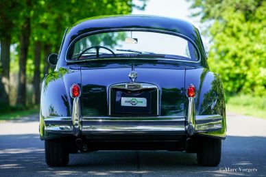 Jaguar XK150 3.4 Litre FHC, 1958