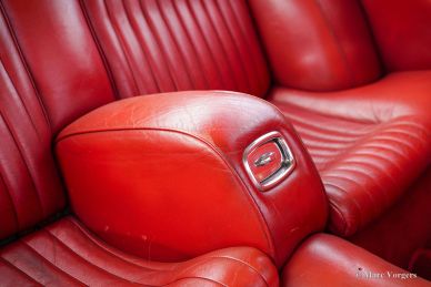 Ferrari 330 GT 2+2 Series 2, year 1966