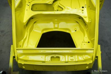 Porsche 911 2.0 SWB 1968 body restoration