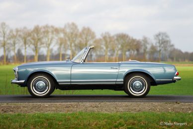 Mercedes-Benz 230 SL 'Pagode', 1964