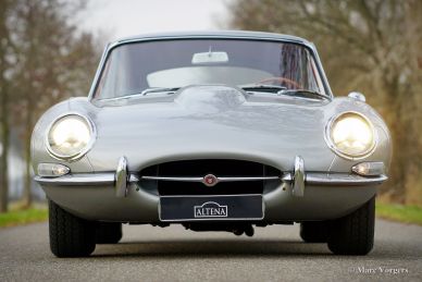 Jaguar E-type 4.2 Litre FHC, 1966