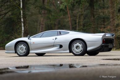 Jaguar XJ220, 1993