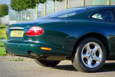 Jaguar XK8 coupe, 2001