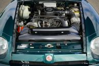 MG RV8 1995