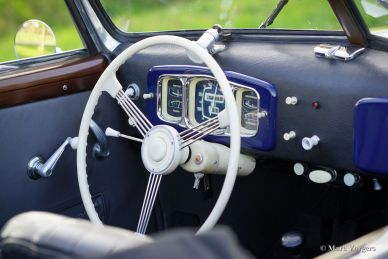 BMW 327/2 Cabriolet, 1952