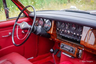 Daimler 250 V8, 1967