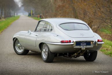 Jaguar E-type 4.2 Litre FHC, 1966