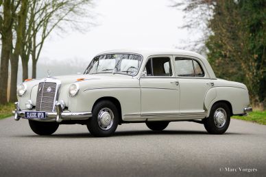 Mercedes-Benz 220 S (W180), 1958