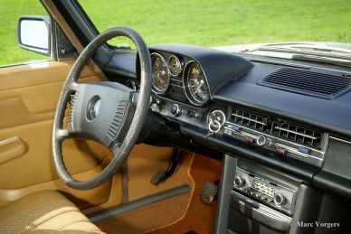 Mercedes-Benz 220 D, 1974