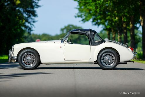 MG MGA 1500 Roadster, 1956