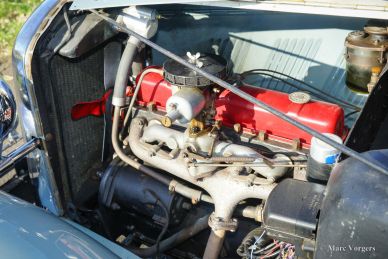 Rover 14 HP Streamline saloon, 1935