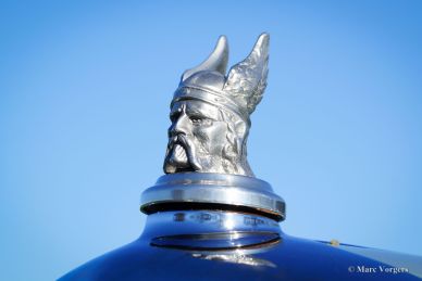 Rover 14 HP Streamline saloon, 1935