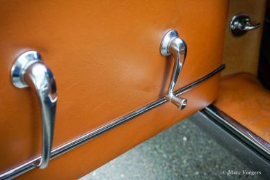 Jaguar E-type 4.2 Litre FHC, 1965