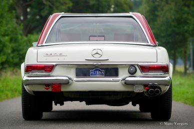 Mercedes-Benz 280 SL ‘Pagode’ rally car, 1968