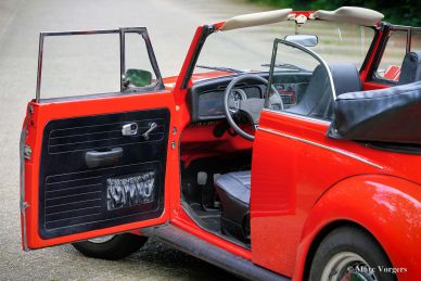 Volkswagen “Beetle” 1302 LS Convertible / Cabriolet, 1971