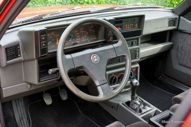 Alfa Romeo 75 3.0 V6 America, 1988
