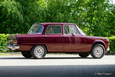 Alfa Romeo Giulia 1300 Super, 1972