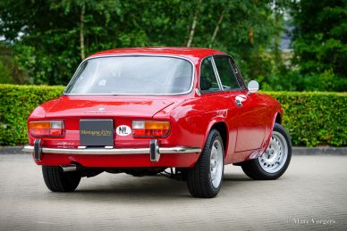 Alfa Romeo Giulia GTV 2000, 1972