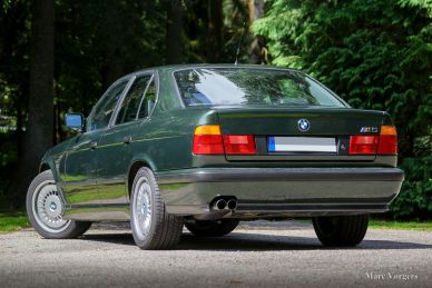 BMW M5, 1989