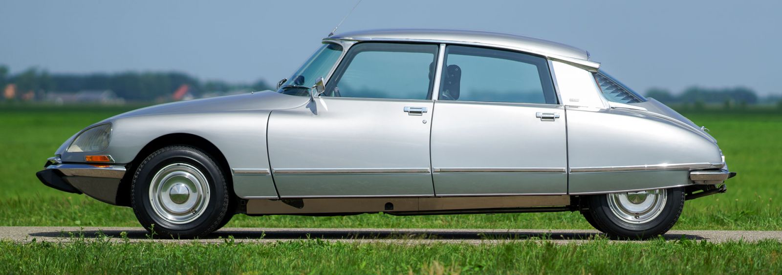 citroen-ds-23-h-pallas-injection-electronique-gris-palladium-02-6444c7c4.jpg