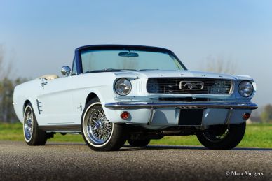 Ford Mustang convertible, 1966