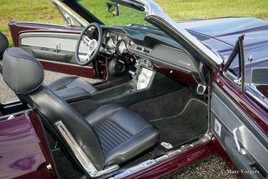 Ford Mustang convertible, 1966