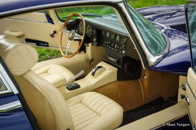 Jaguar E-type 4.2 FHC, 1969