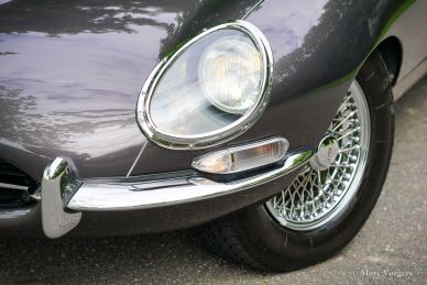 Jaguar E-type 4.2 Litre FHC, 1965
