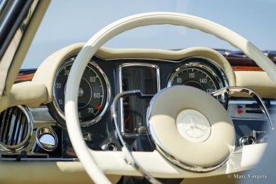 Mercedes-Benz 230 SL Pagode, 1967