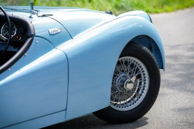 Triumph TR3 (small mouth), 1957