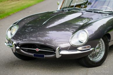 Jaguar E-type 4.2 Litre FHC, 1965