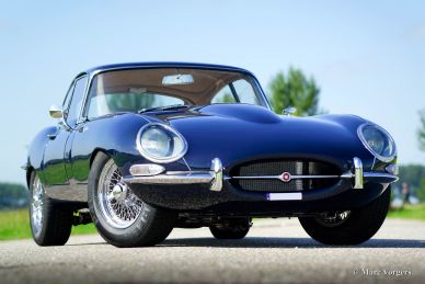 Jaguar E-Type 4.2 Litre FHC, 1966