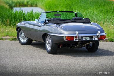 Jaguar E-type 4.2 Litre roadster, 1969
