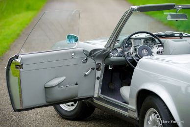 Mercedes-Benz 230 SL (W113), 1964