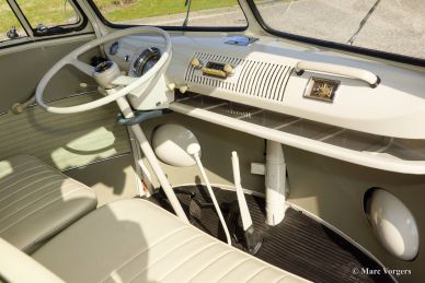 Volkswagen T1 Samba bus, 1963