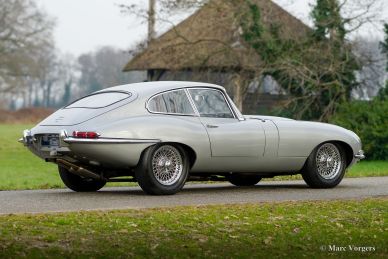 Jaguar E-type 4.2 Litre FHC, 1966