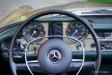 Mercedes-Benz 280 SL, 1969