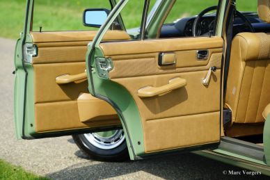 Mercedes-Benz 220 D, 1974