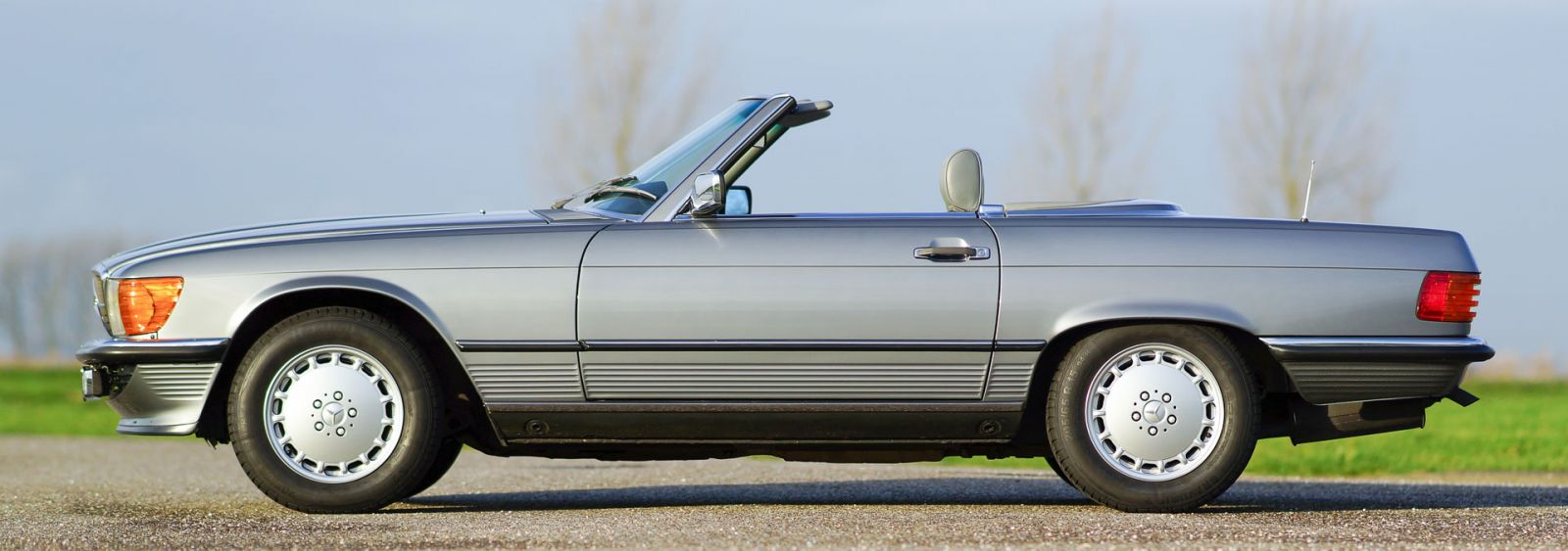 Mercedes-Benz 560 SL, 1988