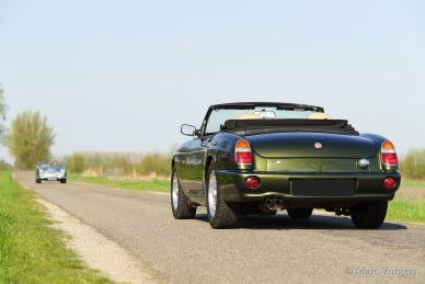 MG RV8, 1995