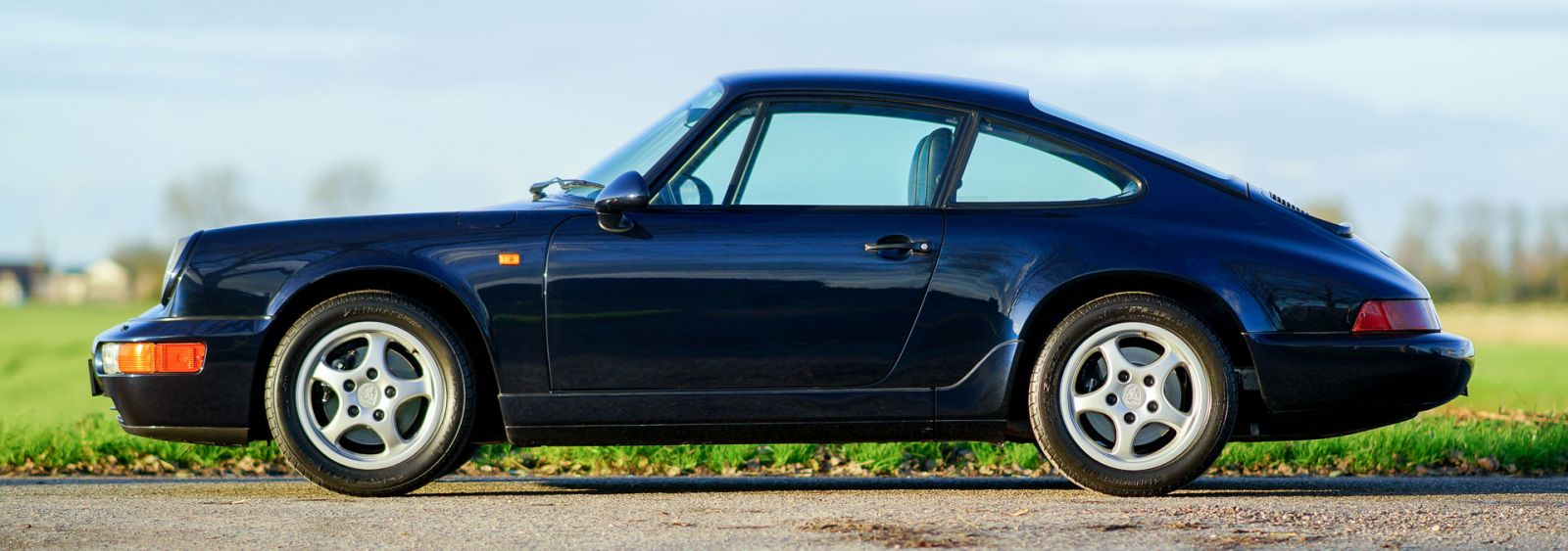 Porsche 911 Carrera 2, 1992 - Welcome to ClassiCarGarage Porsche 911 Carrera 2, 1992 - Welcome to ClassiCarGarage