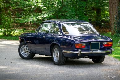 Alfa Romeo Giulia 2000 GTV, 1972