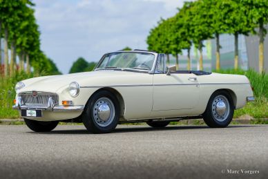 MG MGB roadster, 1966