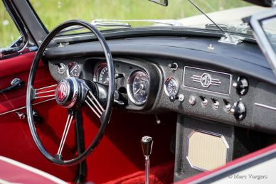 MG MGB roadster, 1966