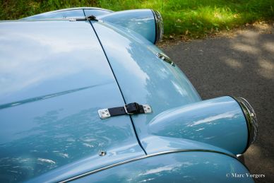 Triumph TR3 (small mouth), 1957