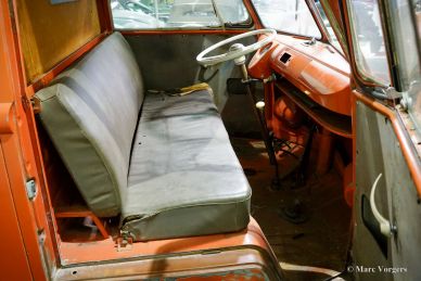 Volkswagen VW T1 Transporter | Bus restoration object, 1961