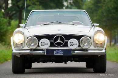 Mercedes-Benz 280 SL ‘Pagode’ rally car, 1968