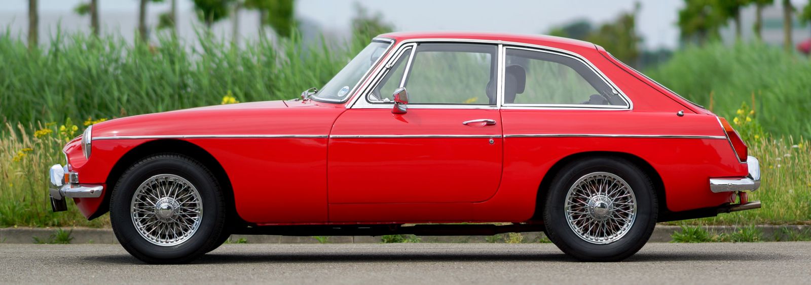 mg-mgb-gt-1970-red-rot-rood-rouge-02-30df1308.jpg